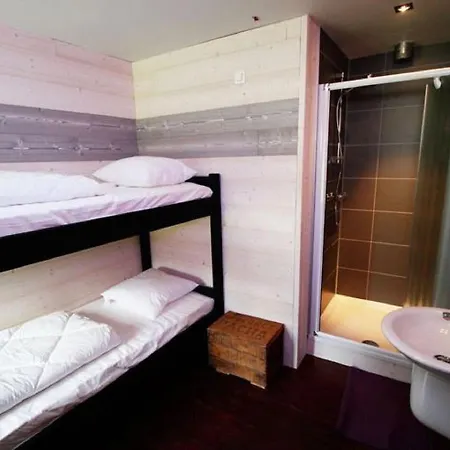 Quaint Holiday With Sauna In Ponts * 特鲁瓦蓬
